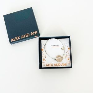 Alex and Ani “I’m a Dog Mom” Charm Bracelet
